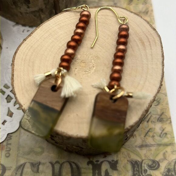 Set of (3) Gold-Tone Handmade Earrings  (1 hoop) (2) Beaded w/ Fish Hooks) - Picture 11 of 11